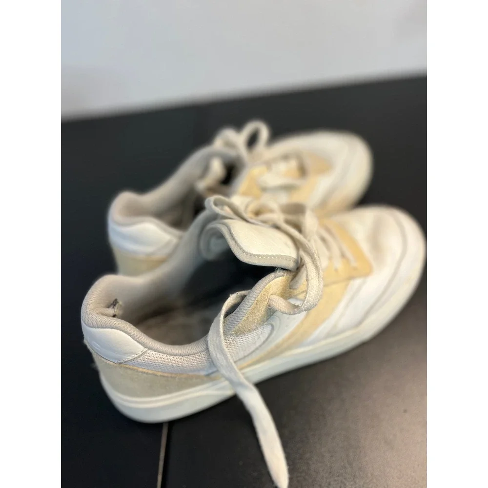 Vionic Karmelle White Beige Leather Suede Lace Up‎ Sneakers Women's Size 9